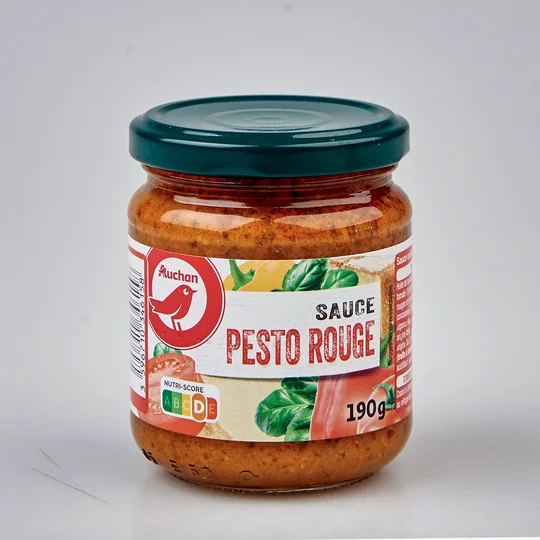 Sauce pesto rouge à la tomate en bocal