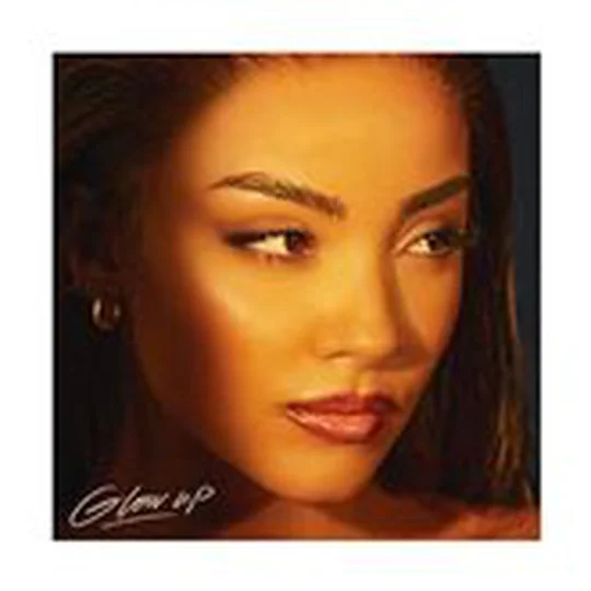 CD : Wejdene Album : Glow Up