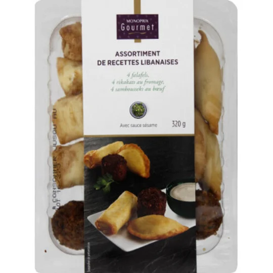 Assortiment de recettes libanaises avec sauce sésame