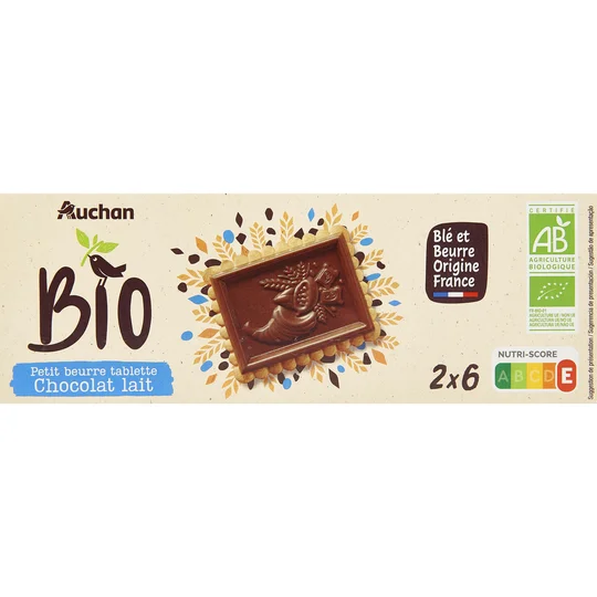 Biscuits petit beurre avec tablette de chocolat au lait