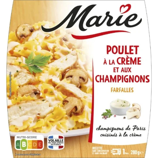 Plat cuisiné à la crème et champignons farfalles
