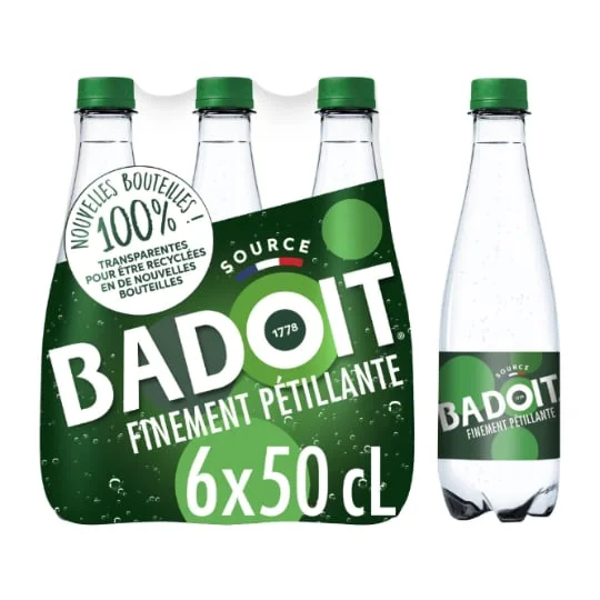 Eau gazeuse minérale naturelle finement pétillante Verte