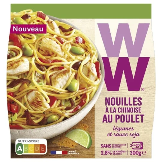 Nouilles à la chinoise au poulet légumes et sauce soja