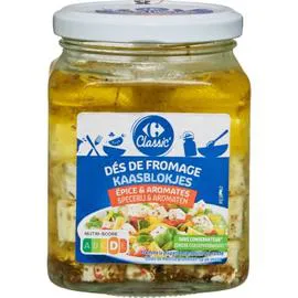 CARREFOUR CLASSIC' Dés de fromage épices et aromates pour apéritif et salade 300g