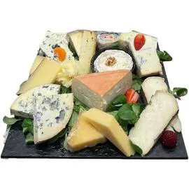  Plateau du fromager: 10 fromages élaboré en magasin 1,22kg