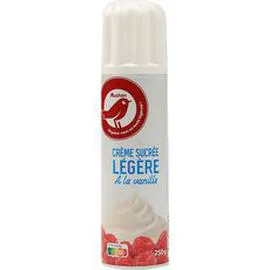 AUCHAN Crème fouettée légère sucrée et vanillée 20 % UHT 250g