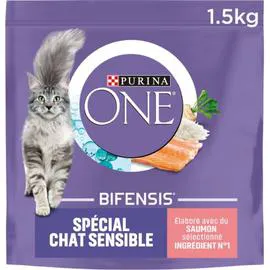 PURINA, ONE Croquettes pour chat sensible saumon 1,5kg