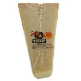 TOUT FRAIS TOUT PRÊT! Parmigiano reggiano AOP sous film au lait cru de vache 28,4% de mg , 155g