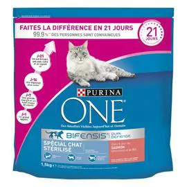 PURINA, ONE Croquettes pour chat chat stérilisé saumon 1,5kg